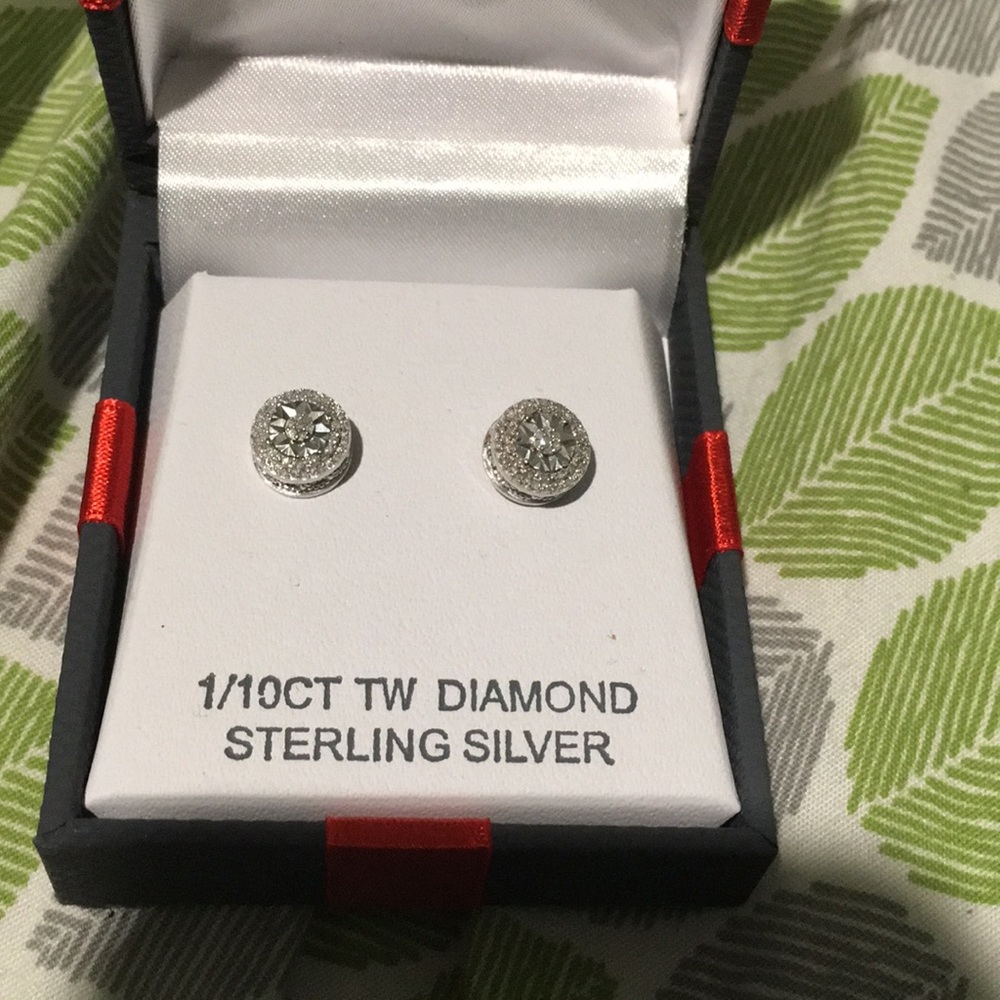 DIAMOND EARRINGS